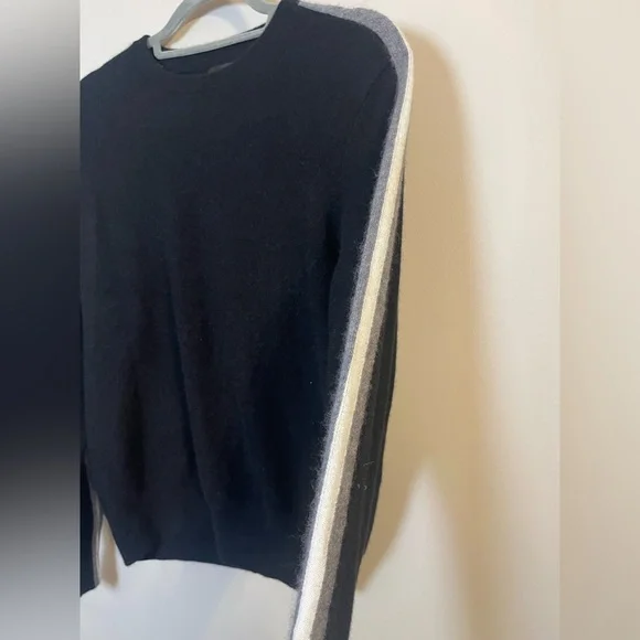 Magaschoni Men's Classic Black Crewneck 100% Cashmere - Picture 2 of 7